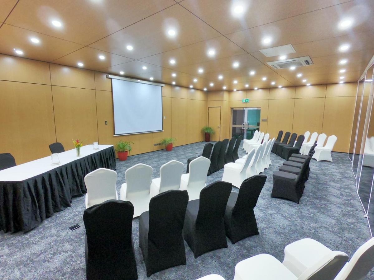 Gazelle International Hotel Kokopo Ngoại thất bức ảnh