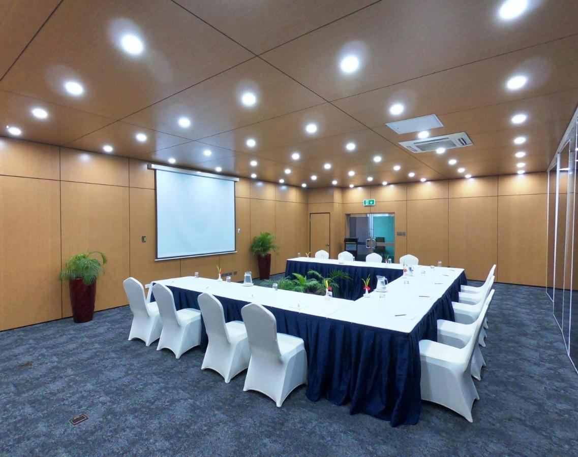 Gazelle International Hotel Kokopo Ngoại thất bức ảnh