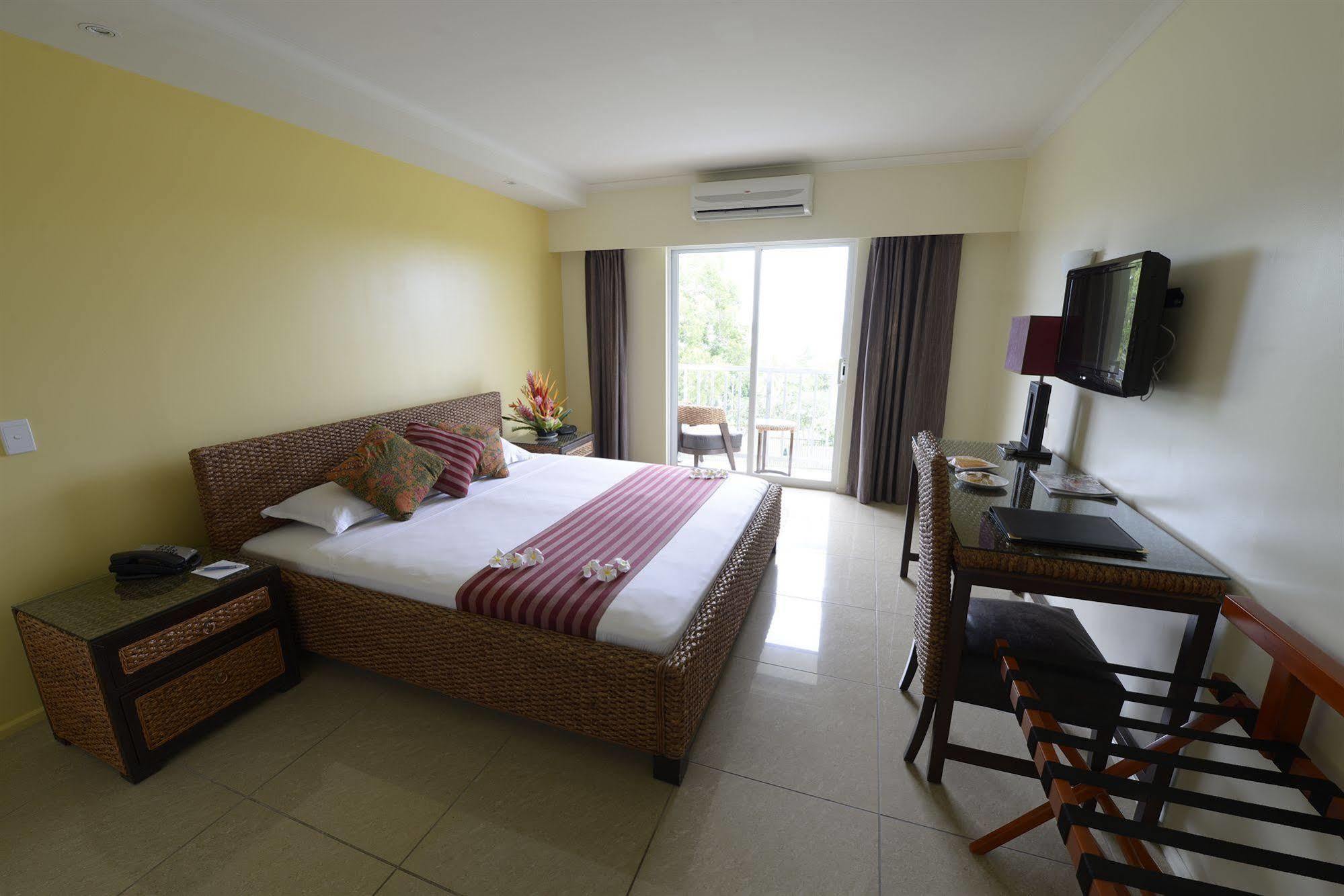 Gazelle International Hotel Kokopo Ngoại thất bức ảnh